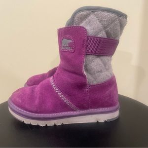 Sorel Rylee Suede Waterproof Winter Boots Girls Size 1 Purple Pink Slip On Warm